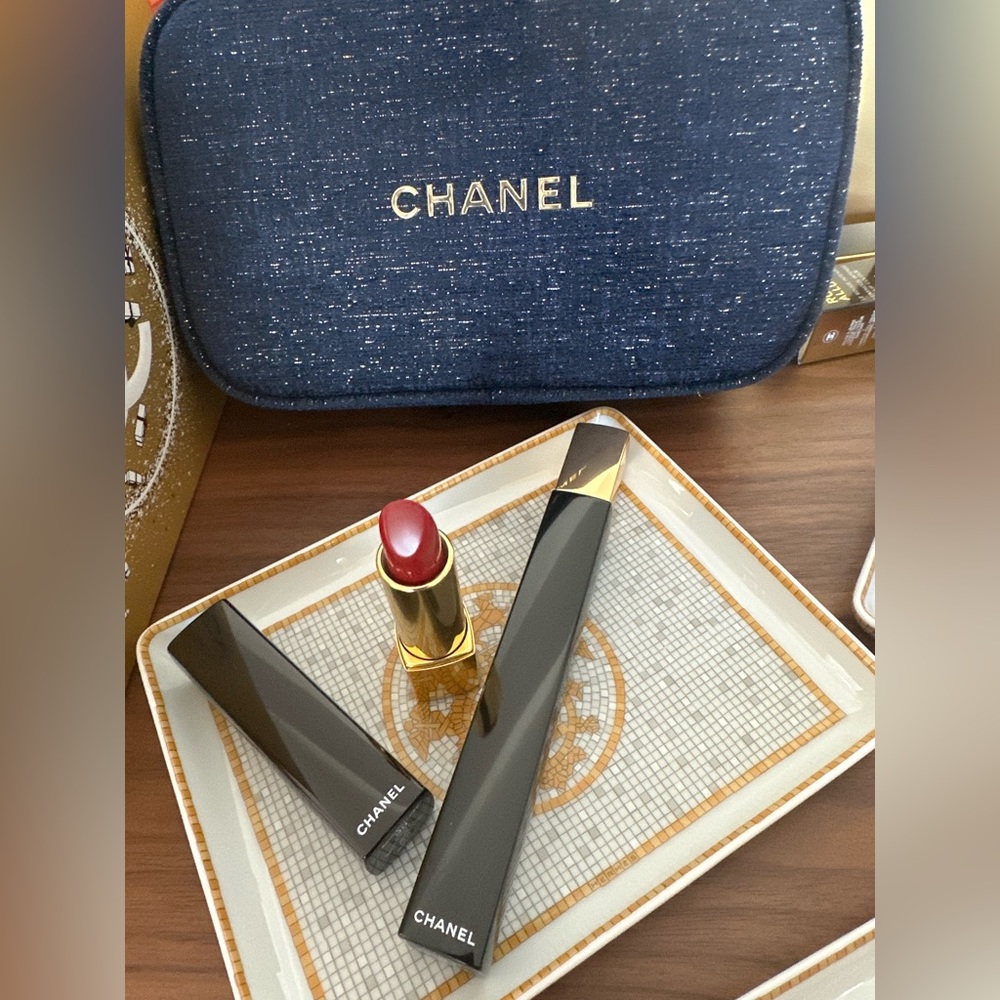 2023 Chanel Beauty Set Absolute Allure